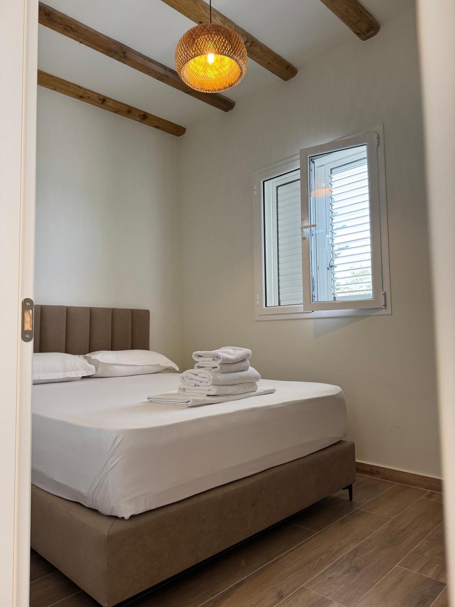 Alevra Hotel Dhermi Exterior photo